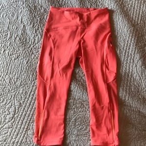 Lululemon leggings (crop)
